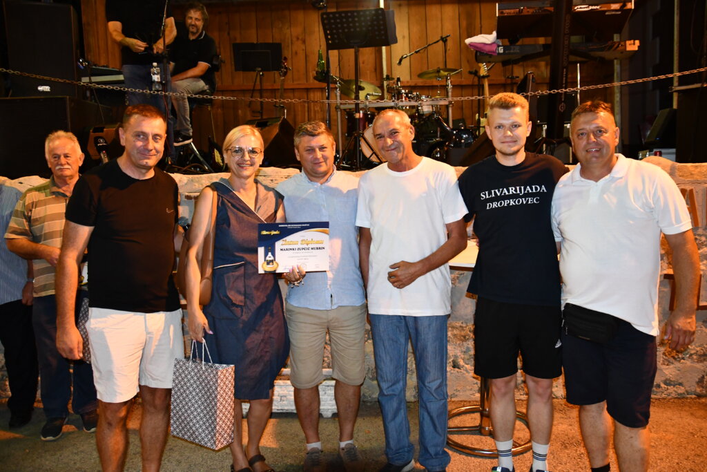 Prošlogodišnja pobjednica s nagradom za najbolju rakiju