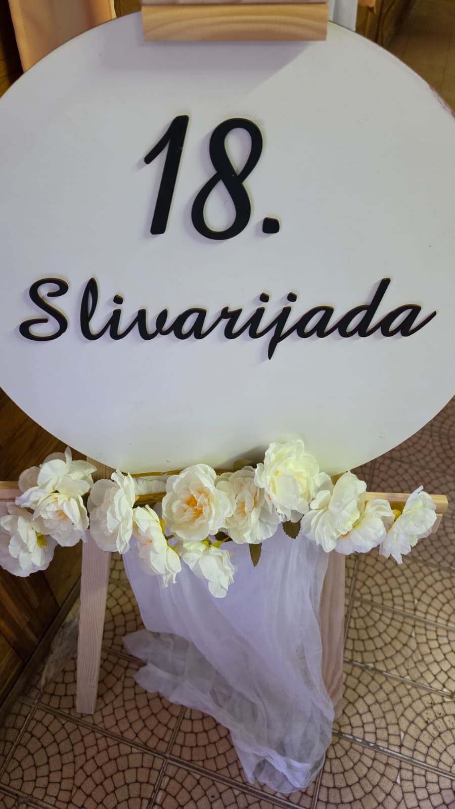 Detalj dekoracije s tradicijskim motivima