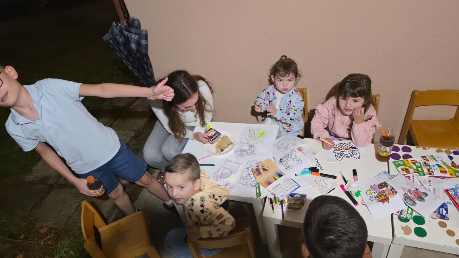 Djevojčice uz ploču 18. Slivarijada