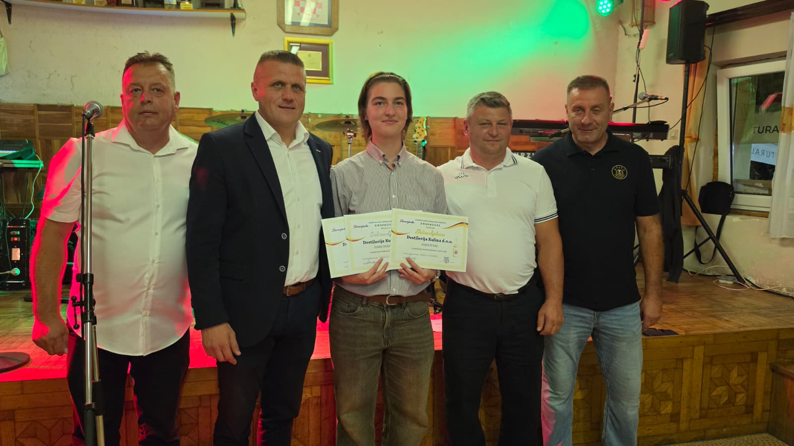 Mladi predstavnik Destilerije Kulina s tri zlatne diplome