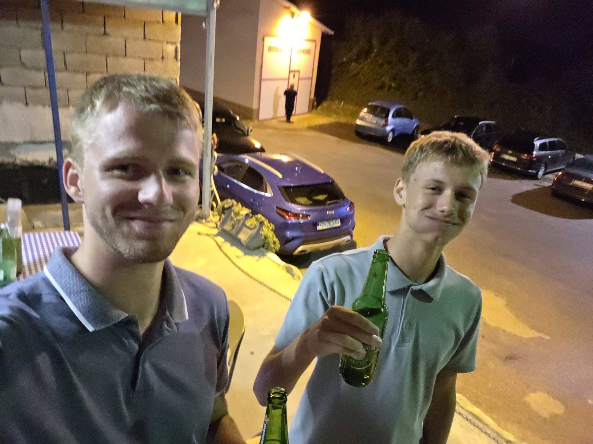 Kraj lijepe večeri u Dropkovcu